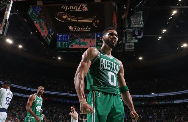 还要看他们 还要看他们